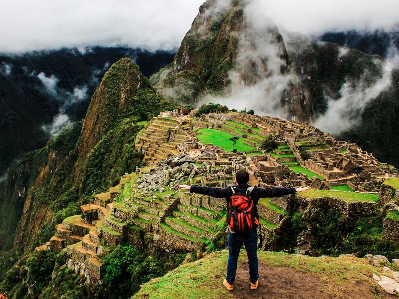 Tour Machu Picchu por Hidroeléctrica Bus 3D2N
