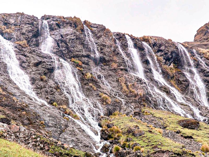 Machu Picchu Lares Trek 5 días y 4 noches + Camino Inca