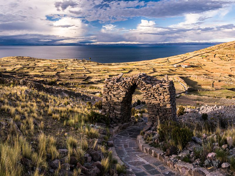 Tour Lago Titicaca 2D1N (Uros, Amantaní y Taquile 2 Días 1 Noche)